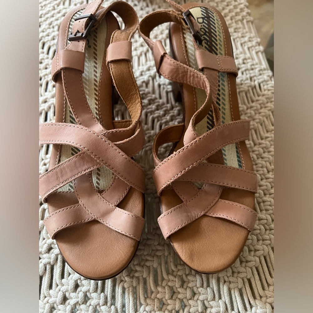 B.O.C. Pale pink sandal